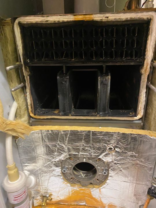 Oil boiler combustion chamber before service